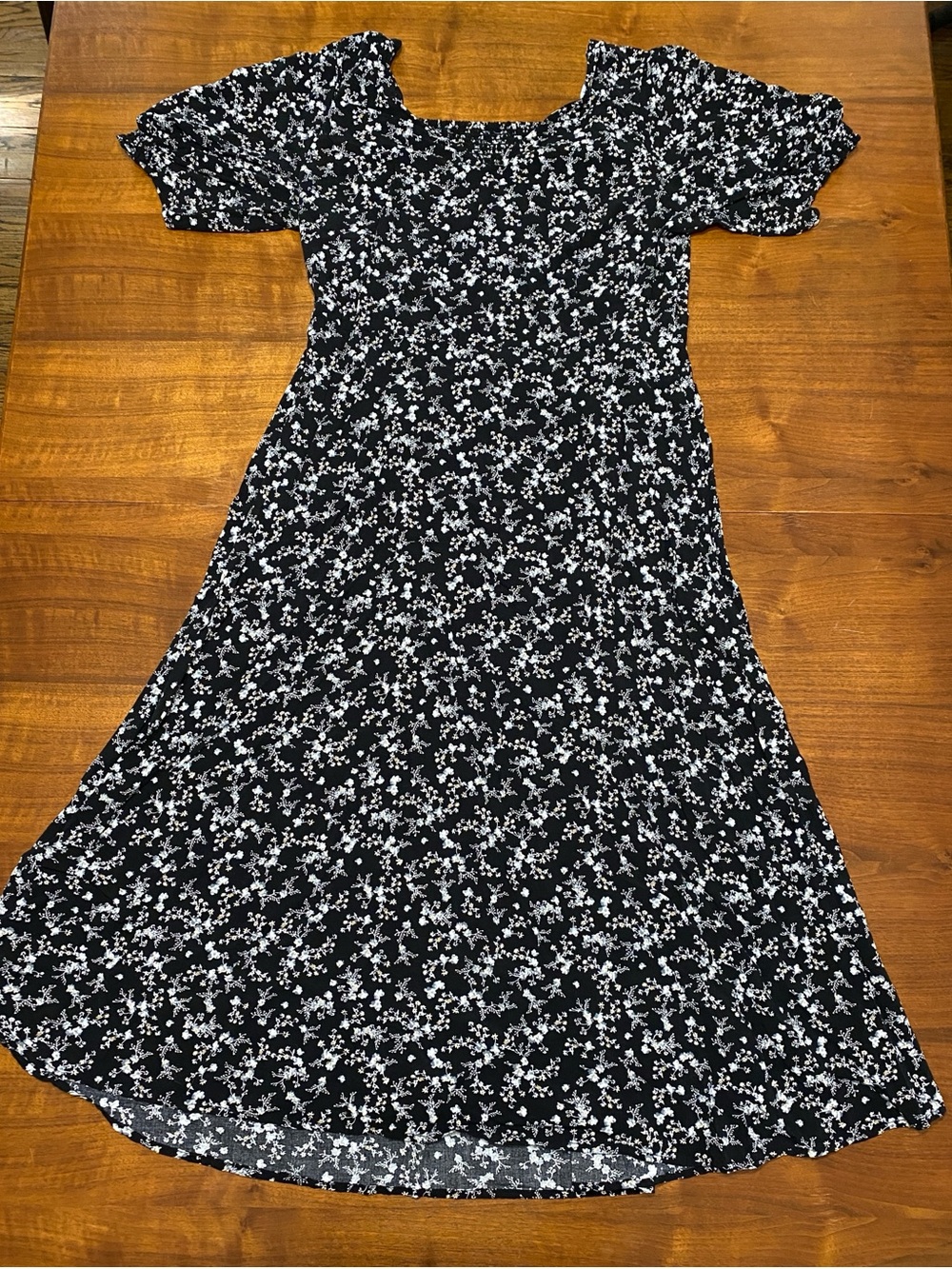 Old Navy Black & White Floral Square Neck Midi Dress
